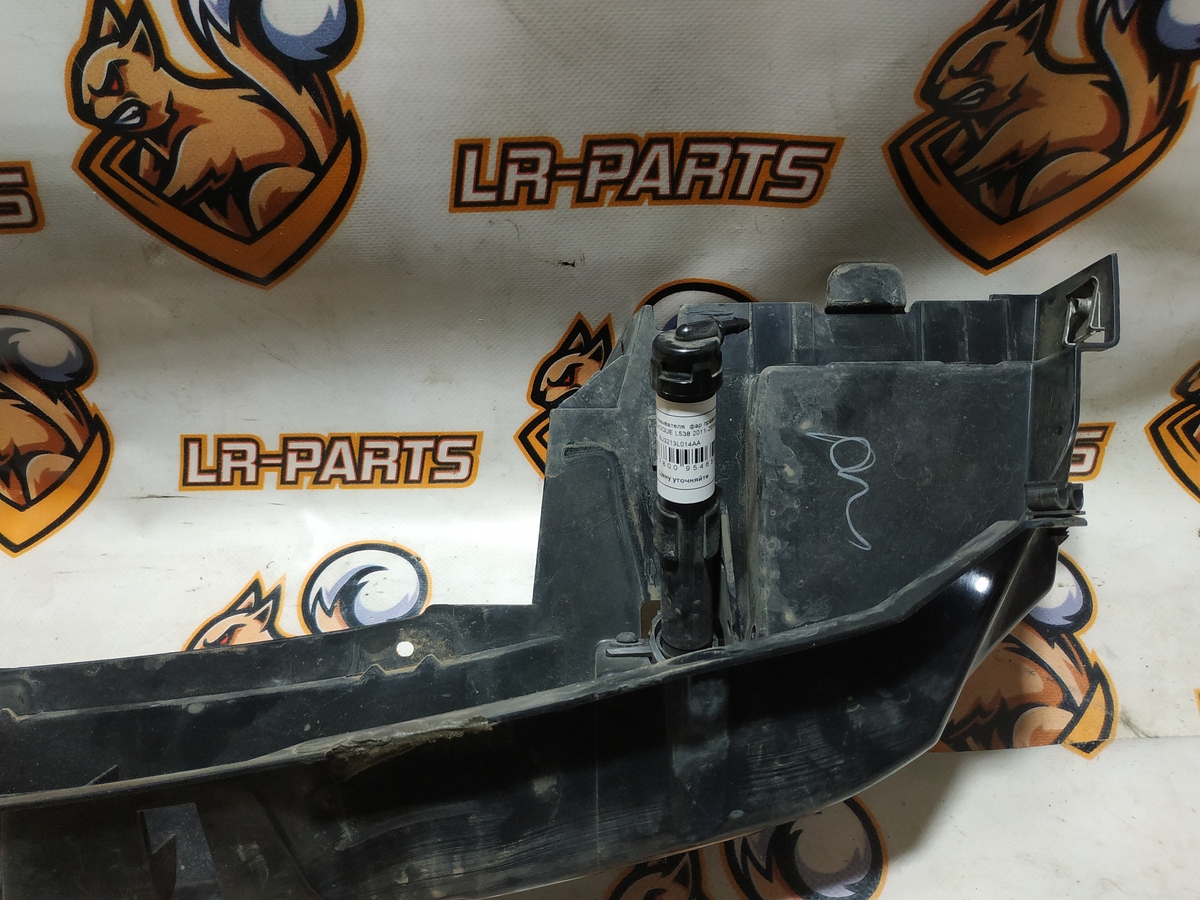 LR024209 Форсунка омивача фар права RANGE ROVER EVOQUE L538 2011-2018